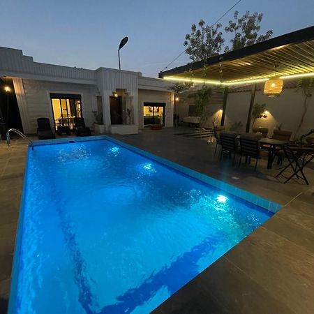 فيلا موقع مميز وإطلالة على المسبح Riad Exterior foto