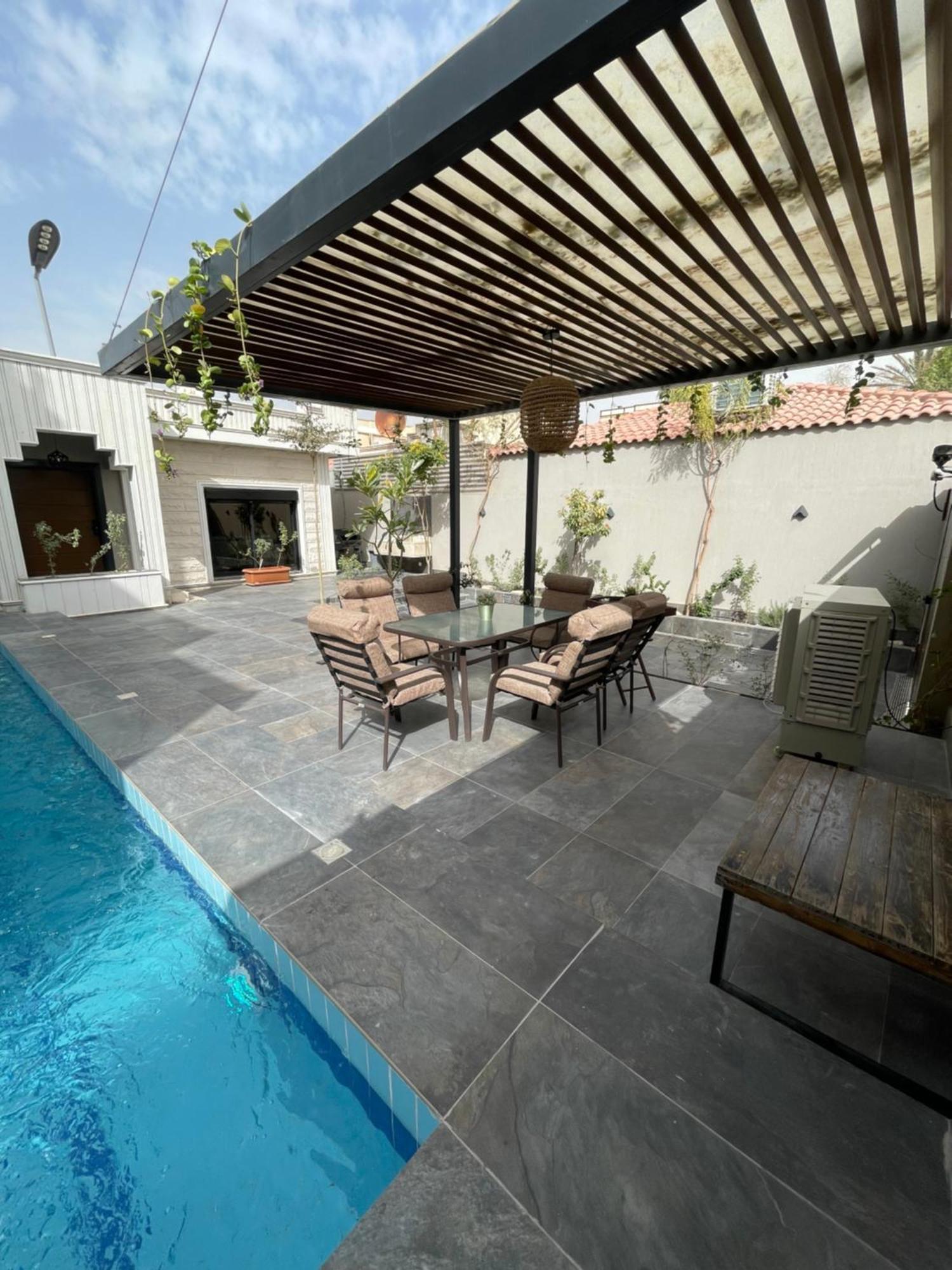 فيلا موقع مميز وإطلالة على المسبح Riad Exterior foto